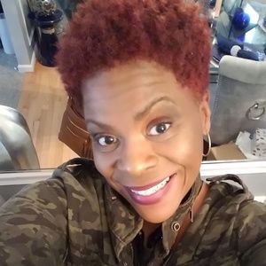 Meet your Posher, Stacy